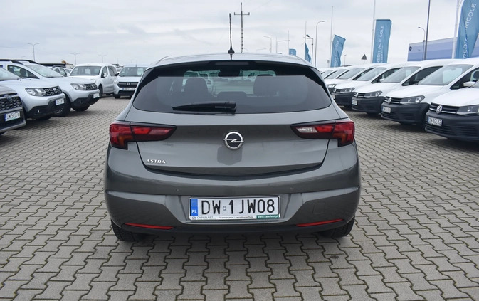 Opel Astra cena 44900 przebieg: 145411, rok produkcji 2020 z Morąg małe 562